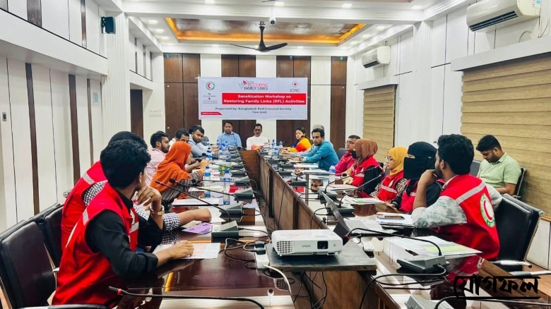 দুর্যোগে বিচ্ছিন্ন পরিবার পুনর্মিলনে ফেনীতে রেড ক্রিসেন্টের প্রশিক্ষণ