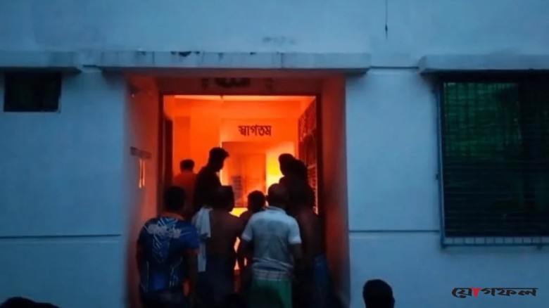 সাভারে কেমিক্যাল কারখানায় ভয়াবহ আগুন, বিস্ফোরণে আহত ৫