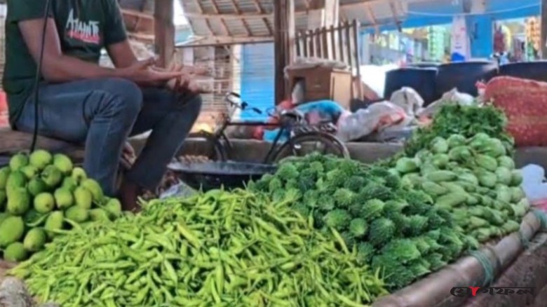 ভারতীয় কাঁচামরিচে স্বস্তি, কেজিতে কমল ৮০-৯০ টাকা