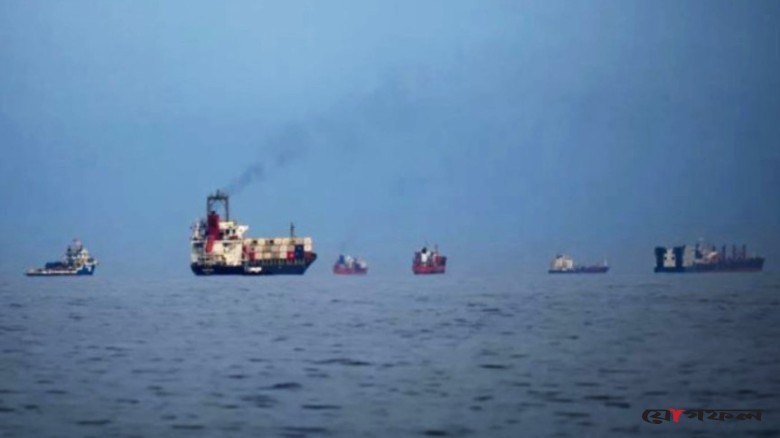 সৌদির তেল ট্যাংকারে ইরানি হামলায় দুই নাবিক নিহত