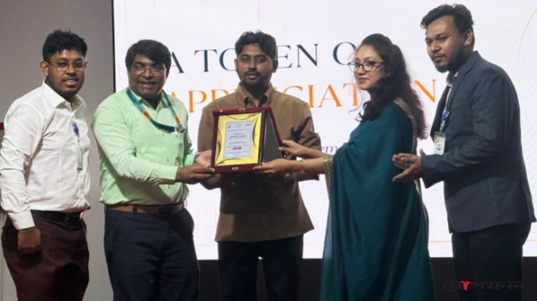 তরুণ লেখকদের খোঁজে ইউআইইউতে কথাসাহিত্যিক রাহিতুল ইসলাম