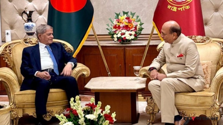 রাষ্ট্রপতির সঙ্গে ভারতীয় হাইকমিশনারের সাক্ষাৎ