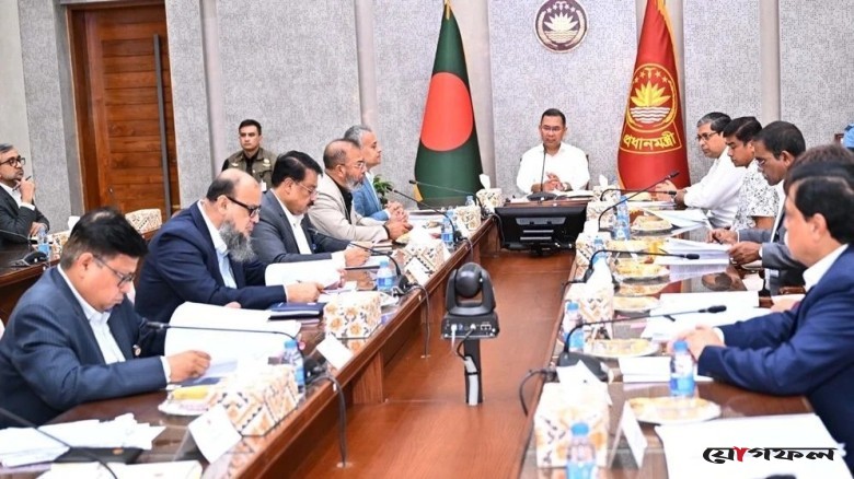 পলিথিন-প্লাস্টিকের ব্যবহার বন্ধে কঠোর হওয়ার নির্দেশ প্রধানমন্ত্রীর